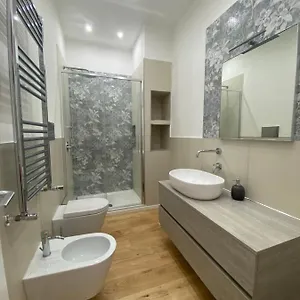 La Piccola Formica , Palermo Italia
